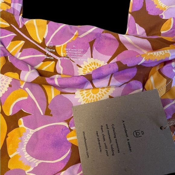 Stone Fox Azalea One Piece Swimsuit - Retro Bloom Print XL NWT - Picture 10 of 10